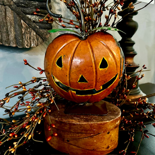 Recycled Metal - Small Jack-O-Lantern Light